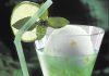 Cocktail mit Eis Sommer-Drink Zitroneneis Minze