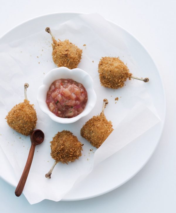 Gebackene Wachtelkeulchen mit Quitten-Zwiebel-Chutney – von Johann Lafer Wachteln mit Quitten-Zwiebel-Chutney - von Johann Lafer