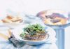 Marinierte Lammkeulensteaks mit Bohnensalat