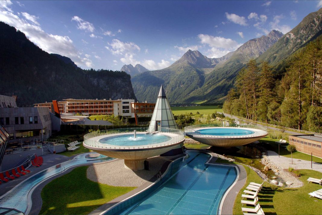 Aqua Dome - tirol Therme Längenfeld: Kurzurlaub in Tirol zu gewinnen