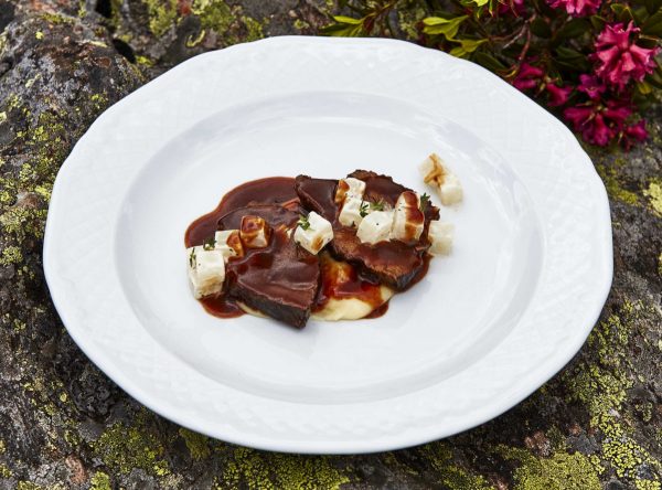 Rindsschultersteak mit geräuchertem Kartoffelpüree Boerna