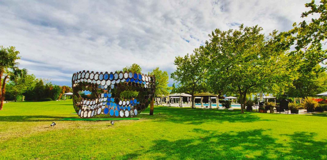 San-Clemente-Palace-Kempinski-Venice-Art-Joana-Vasconcelos