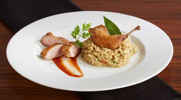 Champagnerdinner-Zwischengang: Wachtel mit Steinpilzrisotto