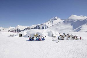 Skifahren in Tirol