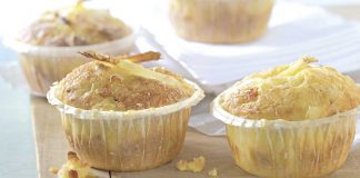 Spargelmuffins mit Parmesan