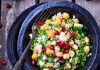 Kichererbsen-Salat mit couscous und Granatapfel