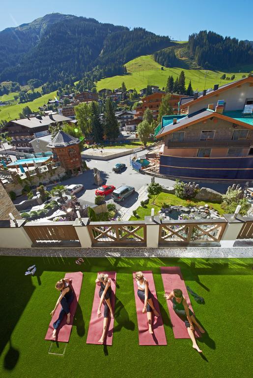 5-Sterne-Superior Luxus pur: Alpine Palace Hotel