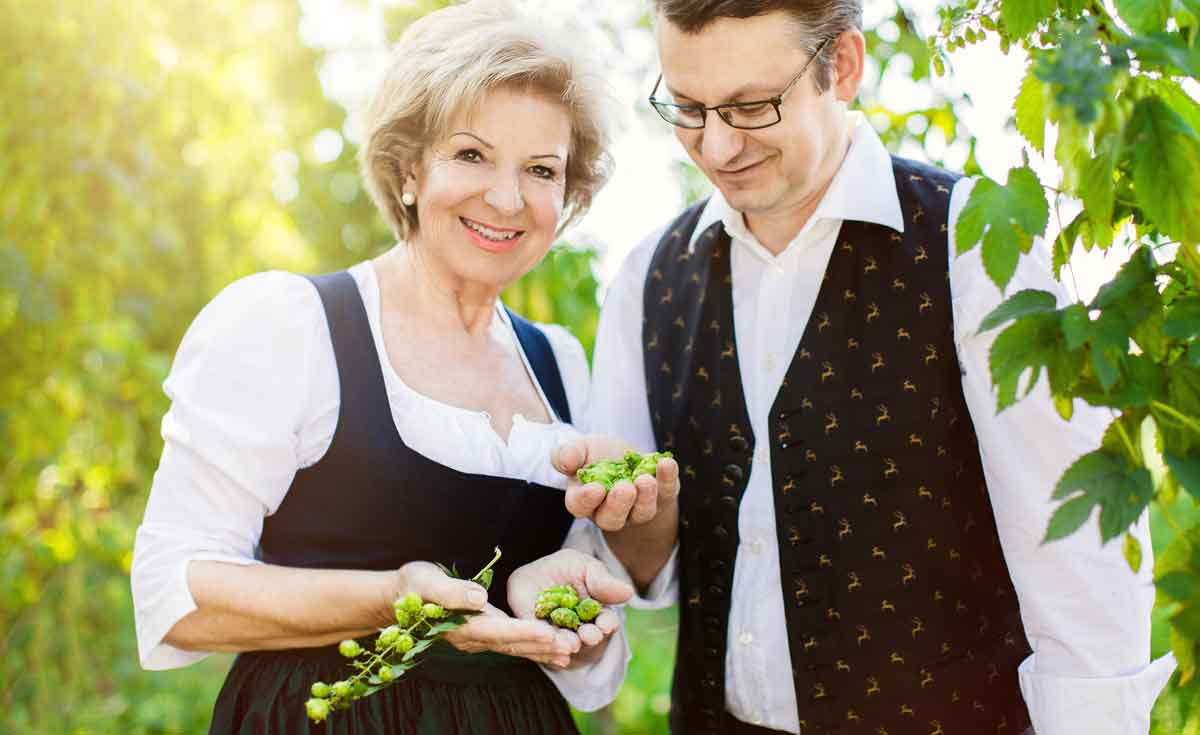 Nächster Halt: Nuss-Baiser-Torte, Klostergeist und Hopfengold, Ostbayern, Bayerisches Golf- und Thermenland, Deutschland