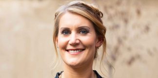 Flexible Optimistin: Julia Komp und ihr Lokschuppen und Anker 7