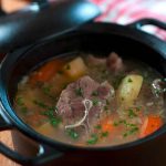 Isländische Lammfleischsuppe: Íslensk Kjötsúpa