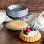 Beerentorteletts mit Vanillecreme