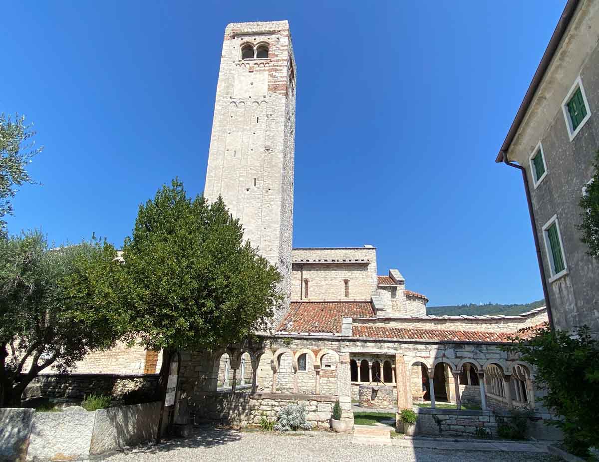 Verona, die Valpolicella-Weinberge und der Gardasee