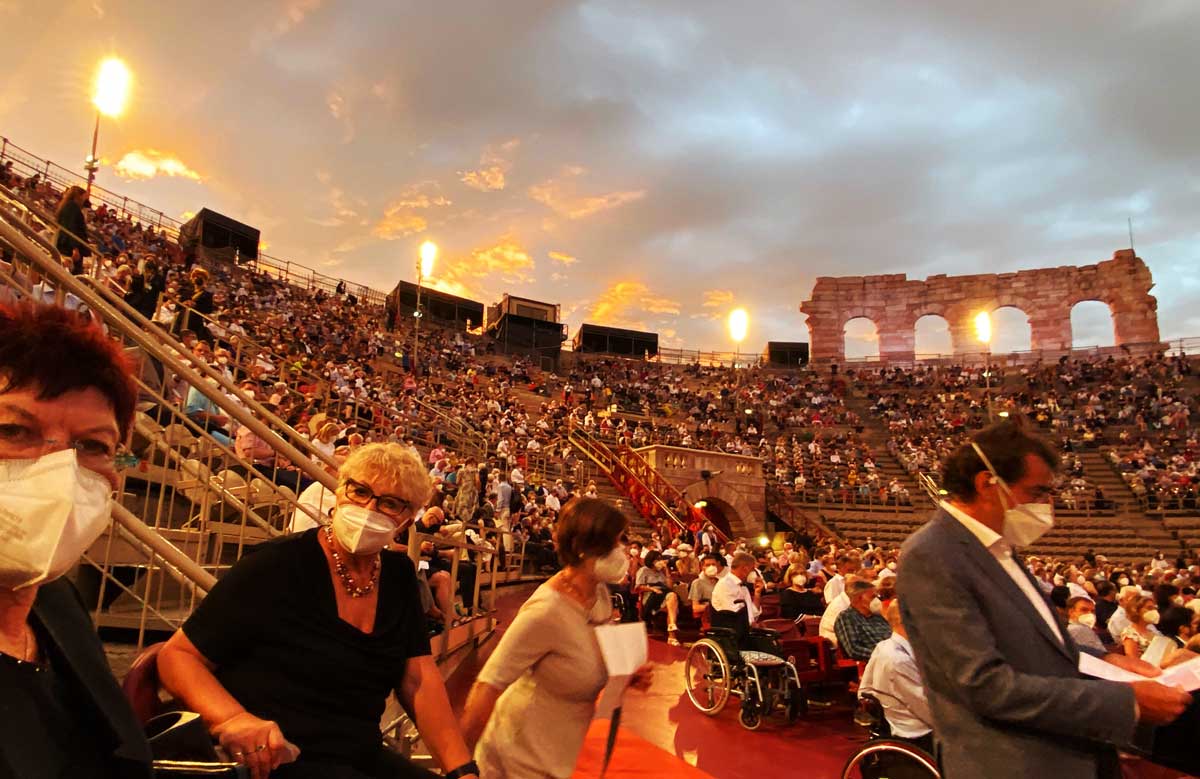 Nabucco: Ein unvergesslicher Opernarbend in der Arena di Verona