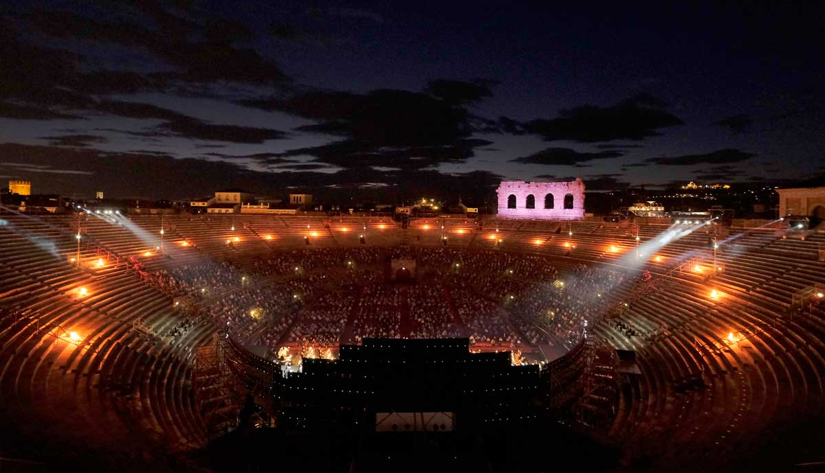 Nabucco: Ein unvergesslicher Opernarbend in der Arena di Verona