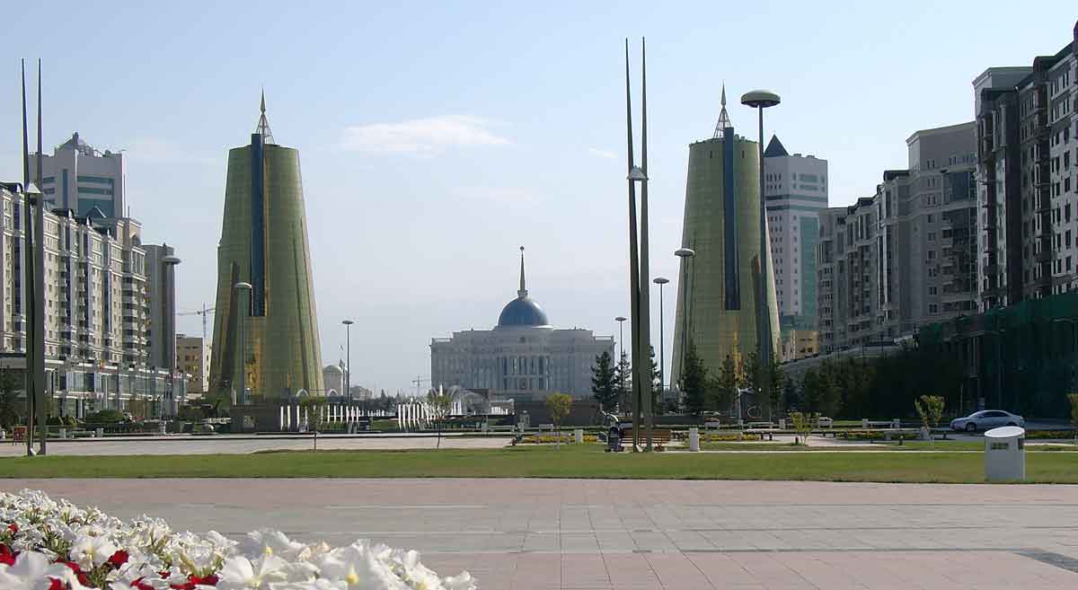 Kasachstan: Land der Gegensätze