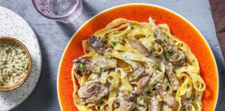 Fettuccine mit Trüffelöl, Baby-Kräuterseitlinge und Austernpilze