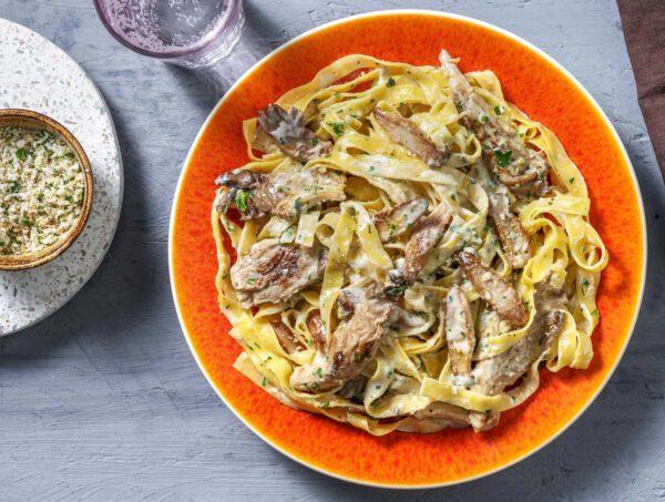 Fettuccine mit Trüffelöl, Baby-Kräuterseitlinge und Austernpilze