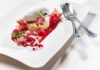 Eisrezept mit Sauerrahm und Himbeeren an Joghurt-Parfait