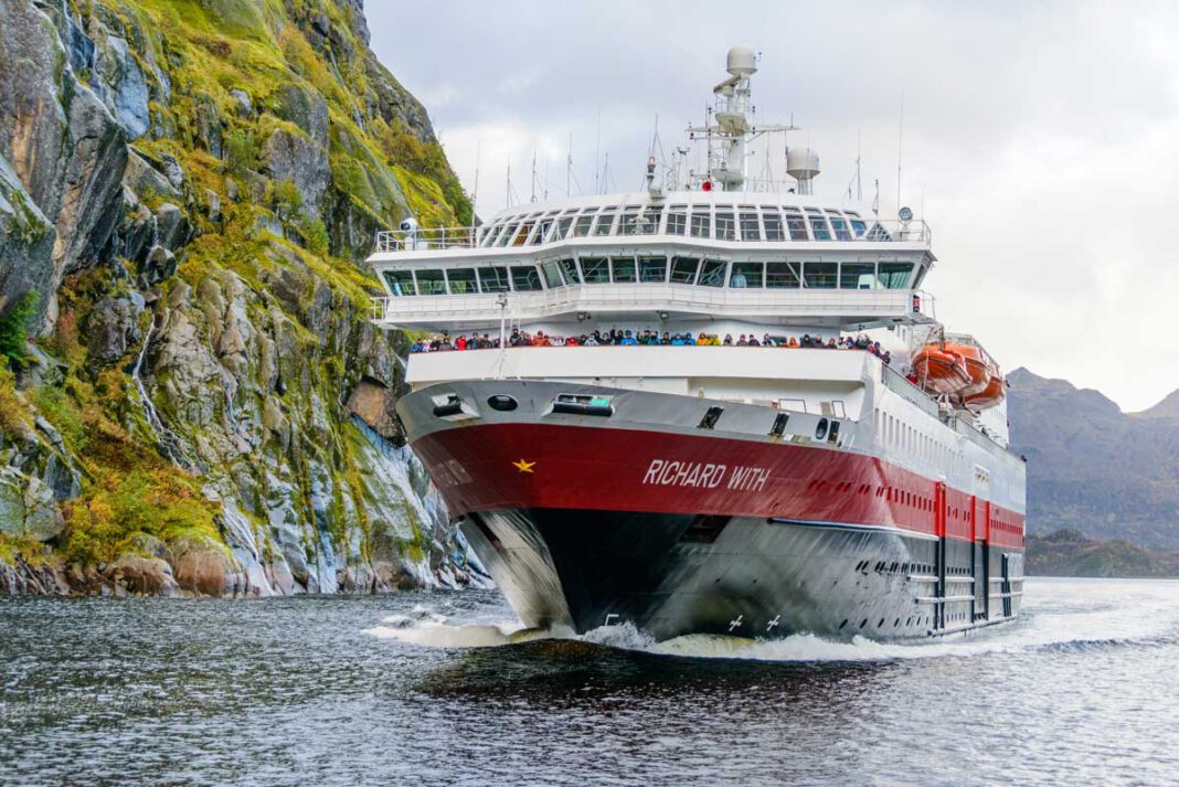 Hurtigruten Postschiffe feiern 130-jähriges Jubiläum