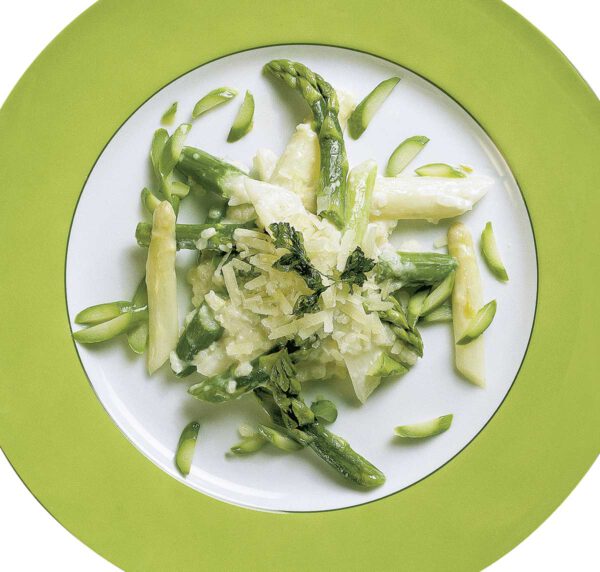 Champagner-Risotto mit buntem Spargel