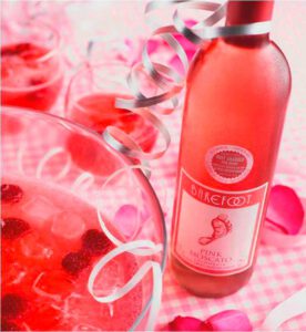 Jetzt 6 Flaschen Barefoot Pink Moscato gewinnen!