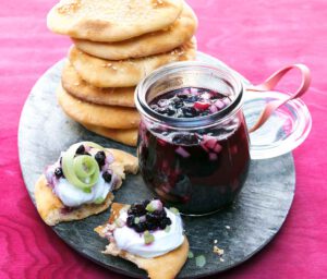 Frühstücksideen: Naanbrot mit Marmelade & gefüllte Croissants