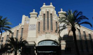 Costa Blanca: Auf den Spuren von Paella und Tapas