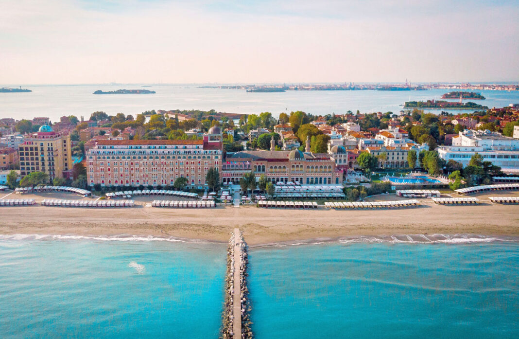 Hotel Excelsior Lido di Venezia: Luxury on the Beach in Venice