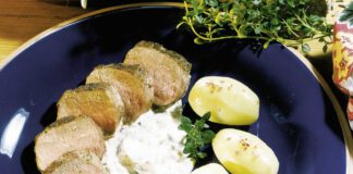 Gegrillte Lammrückenfilets mit Oliven