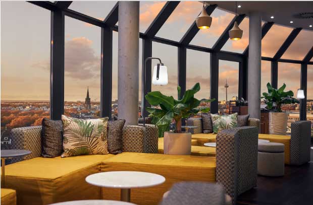 Bar Botanik: 360° Rooftopbar über den Dächern von Köln