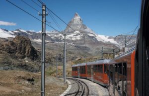 Mit Dampf und Nostalgie von Zermatt nach St. Moritz