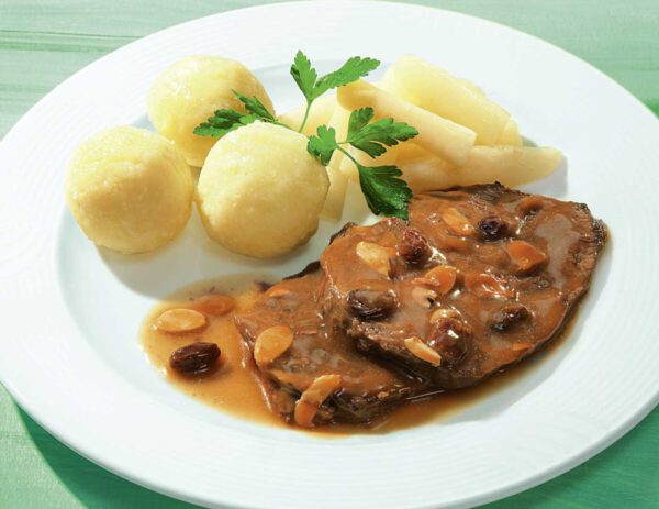 Rheinischer Sauerbraten mit Schwarzwurzeln und Mini-Kartoffelklößchen