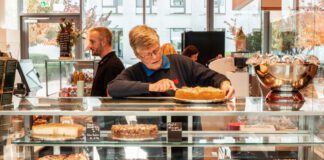 Gemeinsam die Welt besser backen: Leckere Kuchen von Oma und Opa