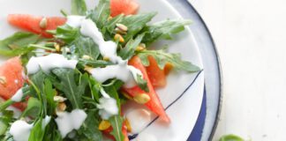 Salate zum Grillen: Schnelle, einfache Sommersalate sind die perfekte Beilage zum Grillen.