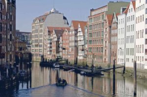 Hamburg: Ozeanriesen und Ohrwürmer