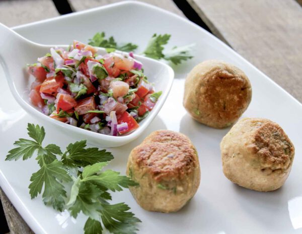 Maca-Falafel mit Petersiliensalat