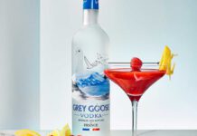 Pop-Up Color Cocktail: Raspberry Martini