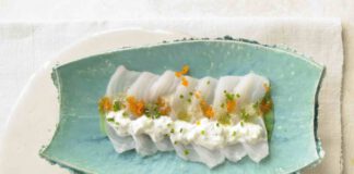 Sashimi mit Lachs oder Heilbutt und Tobbiko oder Ikura-Kaviar