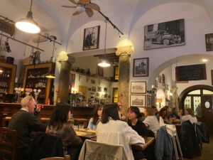 Restaurantkultur in Italien: Trattoria, Osteria, Ristorante oder Rosticceria?