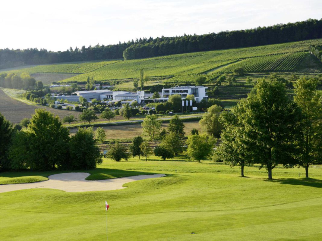 Golfen und genießen in den Weinbergen: Heitlinger Genusswelten