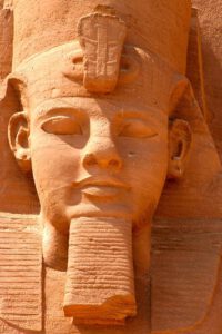 Abu Simbel: Sonnenwunder des Ramses II