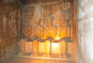 Abu Simbel: Sonnenwunder des Ramses II