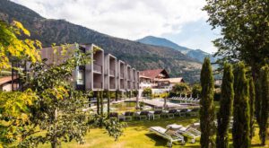 Südtiroler Vinschgau: Strahlender Altweibersommer und Herbst-Törggelen, Hotel Sand