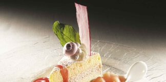 Tiramisu mit Erdbeeren und Rhabarber