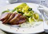 Entenbrust in Castello-Weißweinsauce zu Zucchini-Bandnudeln, foto Castello