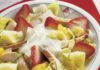 Geflügelsalat mit Erdbeeren foto Wirths PR