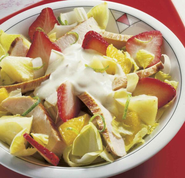 Gefluegelsalat_Wirths Geflügelsalat mit Erdbeeren foto Wirths PR
