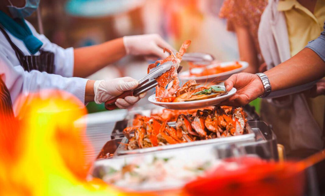 Europas Sommer auf der Zunge: Die besten Food-Festivals für Feinschmecker
