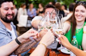 6 Flaschen Prosecco DOC: Wollen Sie prickelndes Vergnügen gewinnen? Foto Prosecco DOC