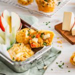 Idealer Snack: Herzhafte Muffins mit Camembert, Foto Champion